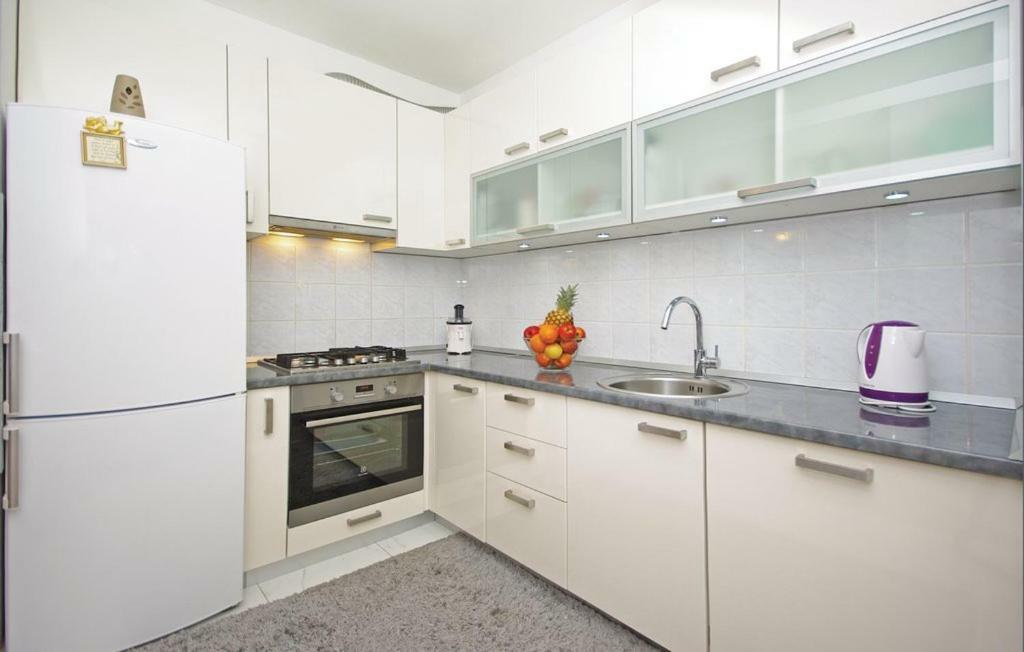 Apartman Jurilj Makarska Zewnętrze zdjęcie