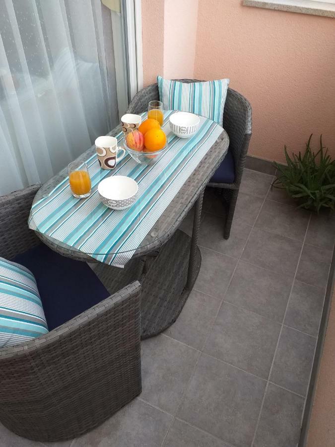 Apartman Jurilj Makarska Zewnętrze zdjęcie